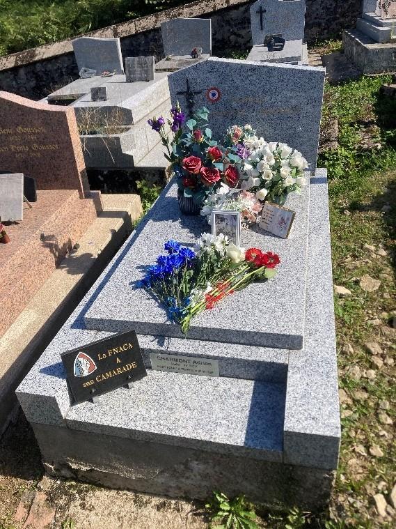 Tombe Adrien Charmont